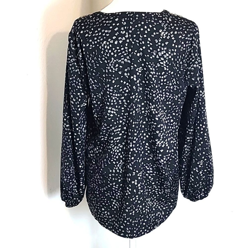 Chico's Black Blouse, White Dots, Gray Embroidered Neckline, Gold Beads,Sz 0,Sml - Picture 11 of 14